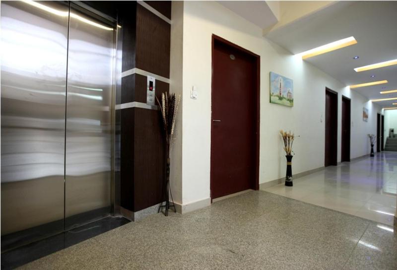 Hotel Airport City Near Delhi International Airport Ню Делхи Екстериор снимка