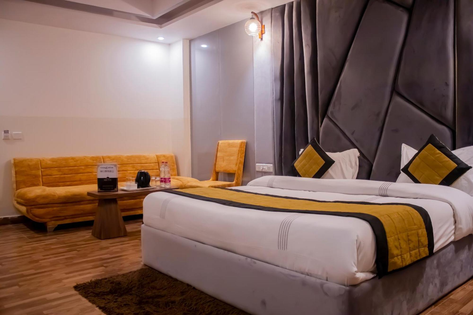 Hotel Airport City Near Delhi International Airport Ню Делхи Екстериор снимка