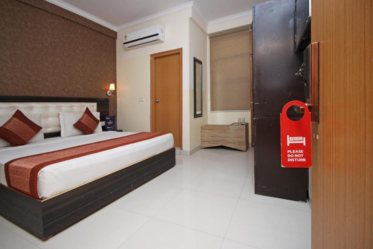 Hotel Airport City Near Delhi International Airport Ню Делхи Екстериор снимка