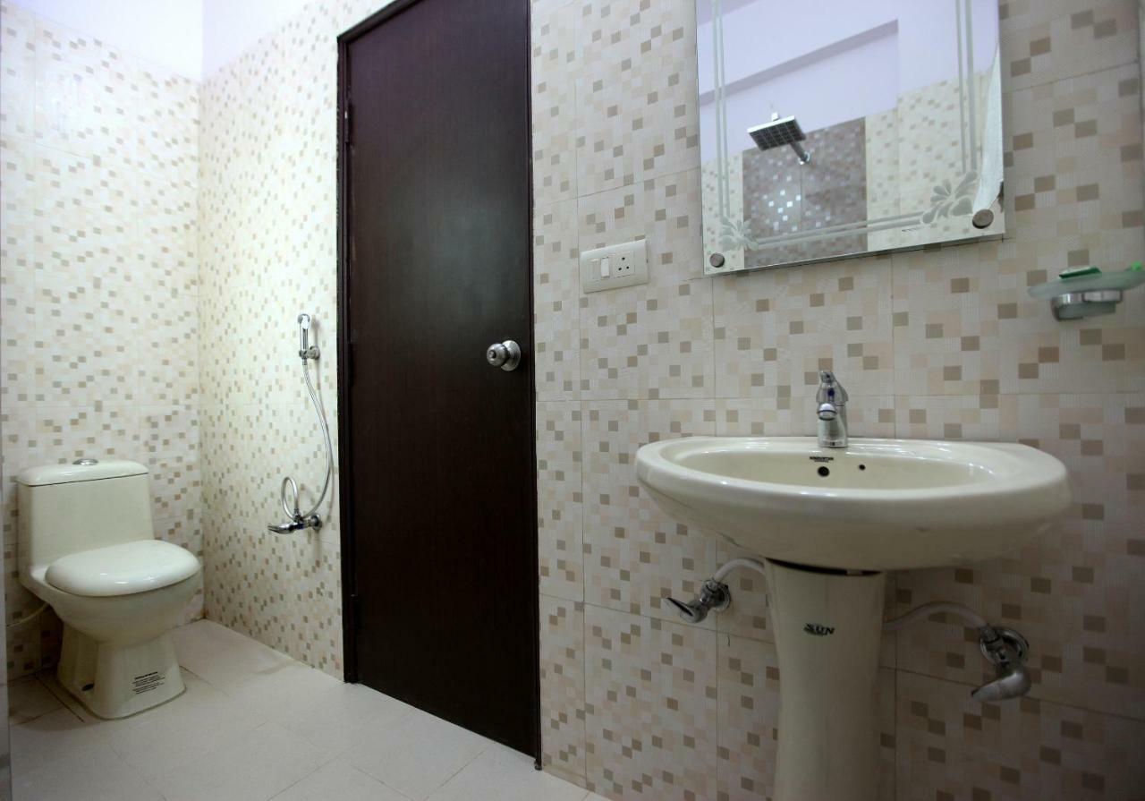 Hotel Airport City Near Delhi International Airport Ню Делхи Екстериор снимка